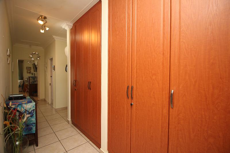 3 Bedroom Property for Sale in Reebok Western Cape